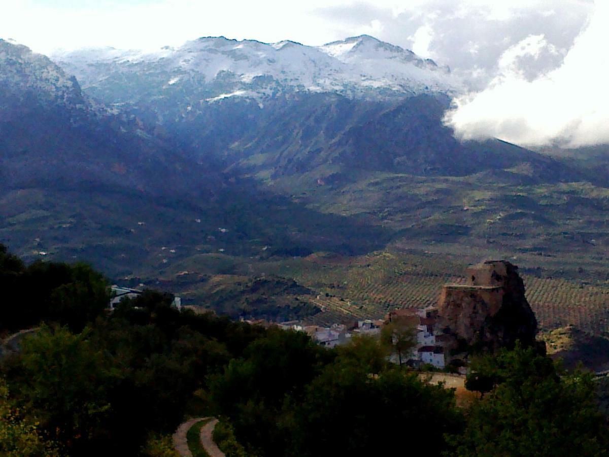 Alojamiento Rural El Agueelo Huelma Exterior foto